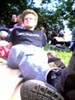 Otto liegt so da